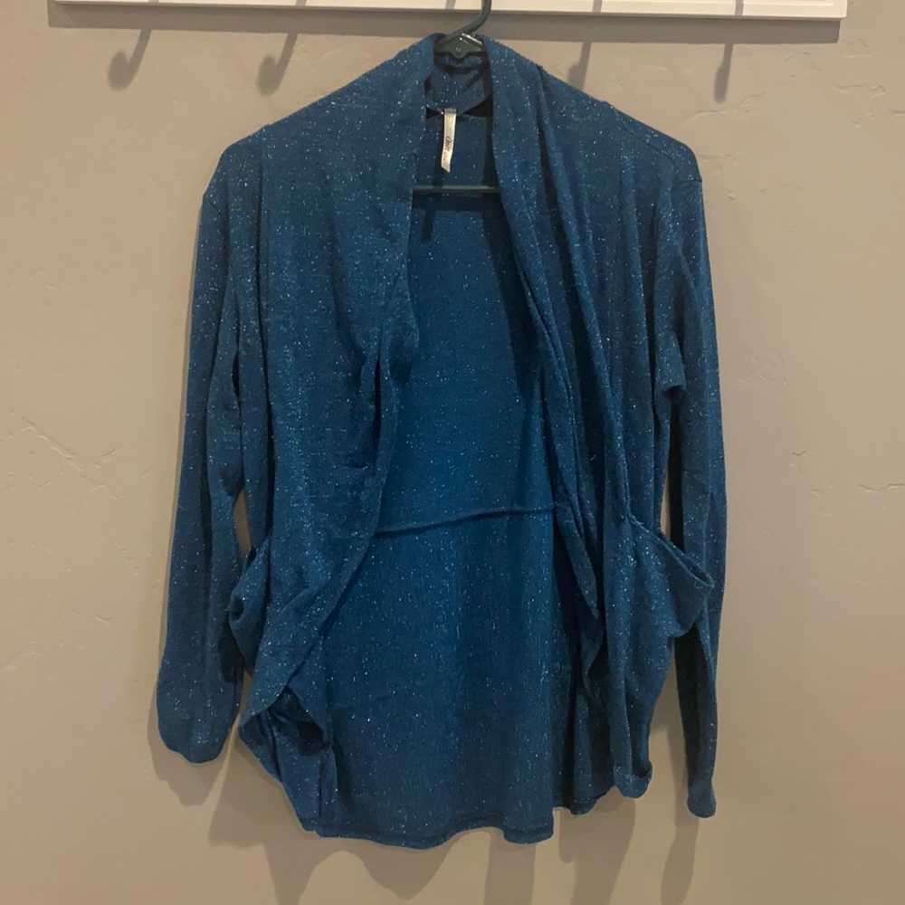 Medium sparkly blue oatt cardigan